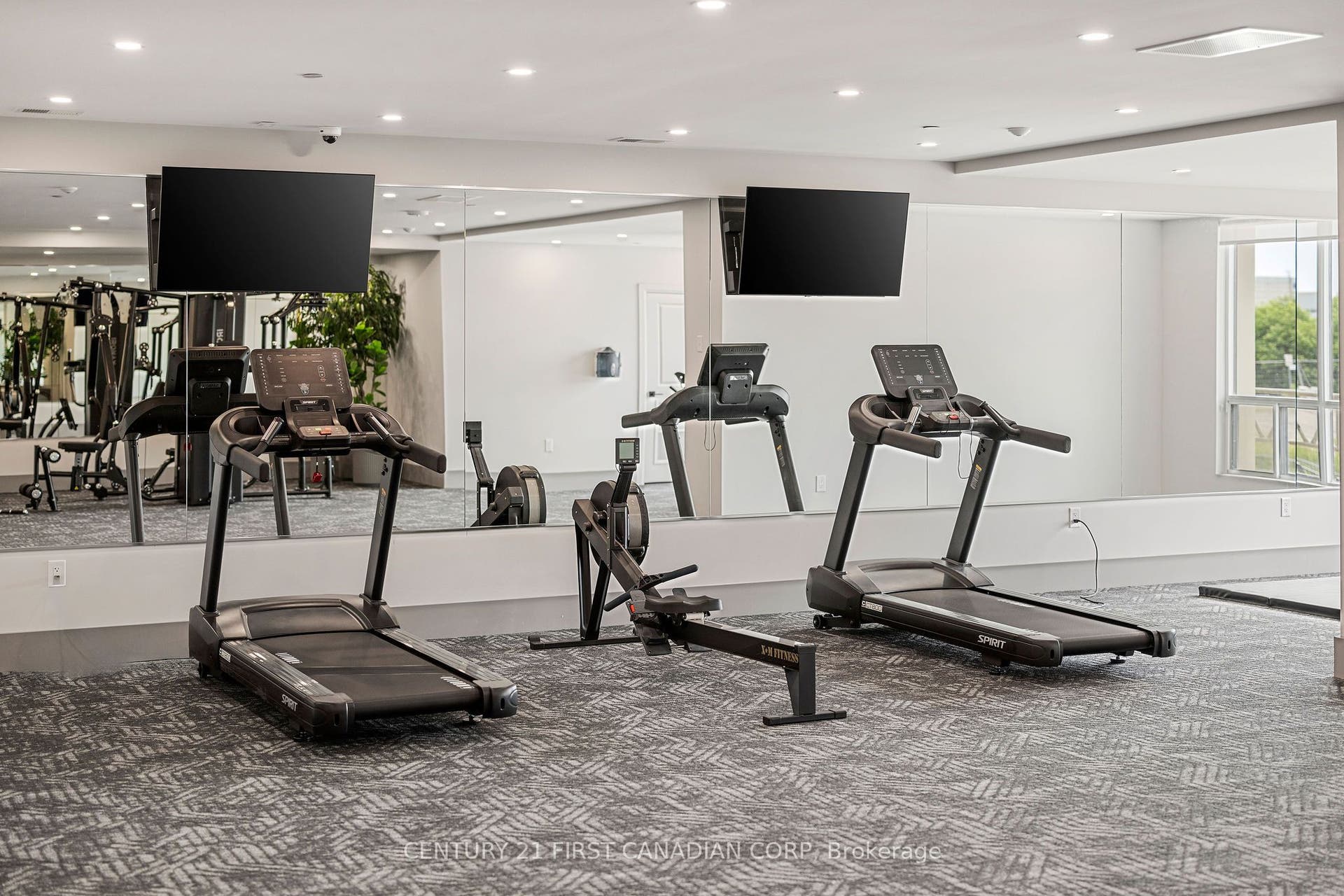 4286 E King Street, #1004, Kitchener, Waterloo ON N2P 2E9 Gym