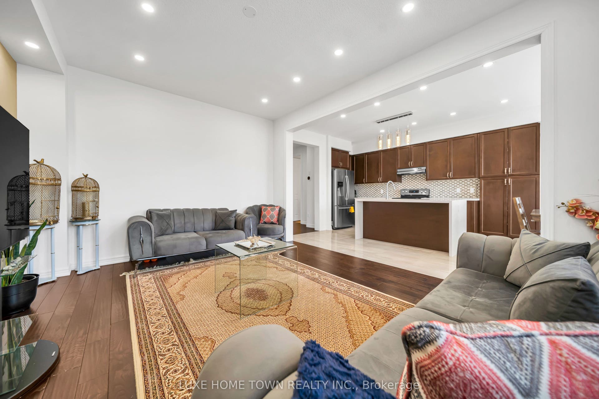 19 Findlay Way, Centre Wellington, Wellington ON N1M 0A4 19 Findlay Way, Centre Wellington, Wellington ON N1M 0A4