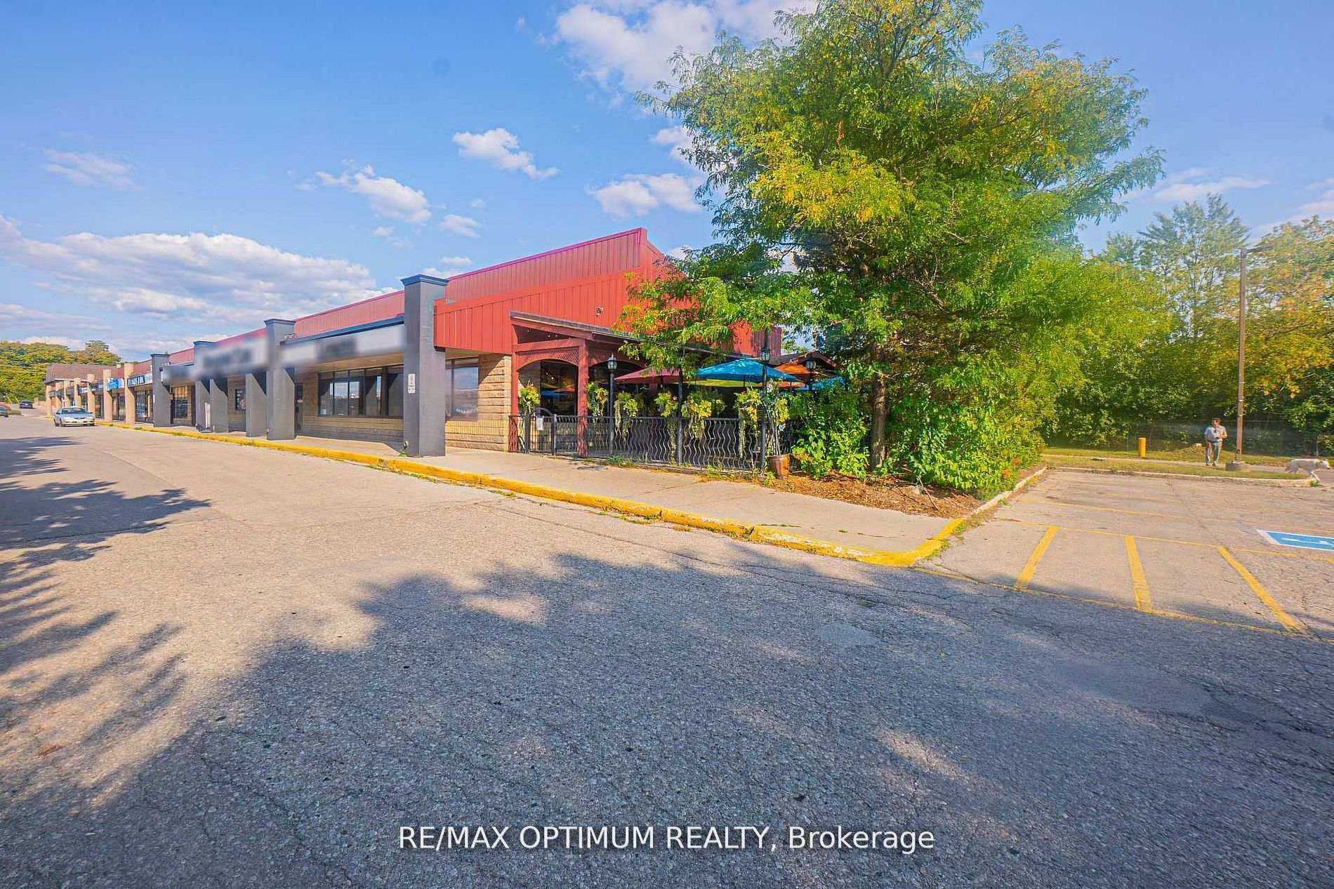 304 Stone Road W, Guelph, Wellington ON N1G 3C4 304 Stone Road W, Guelph, Wellington ON N1G 3C4