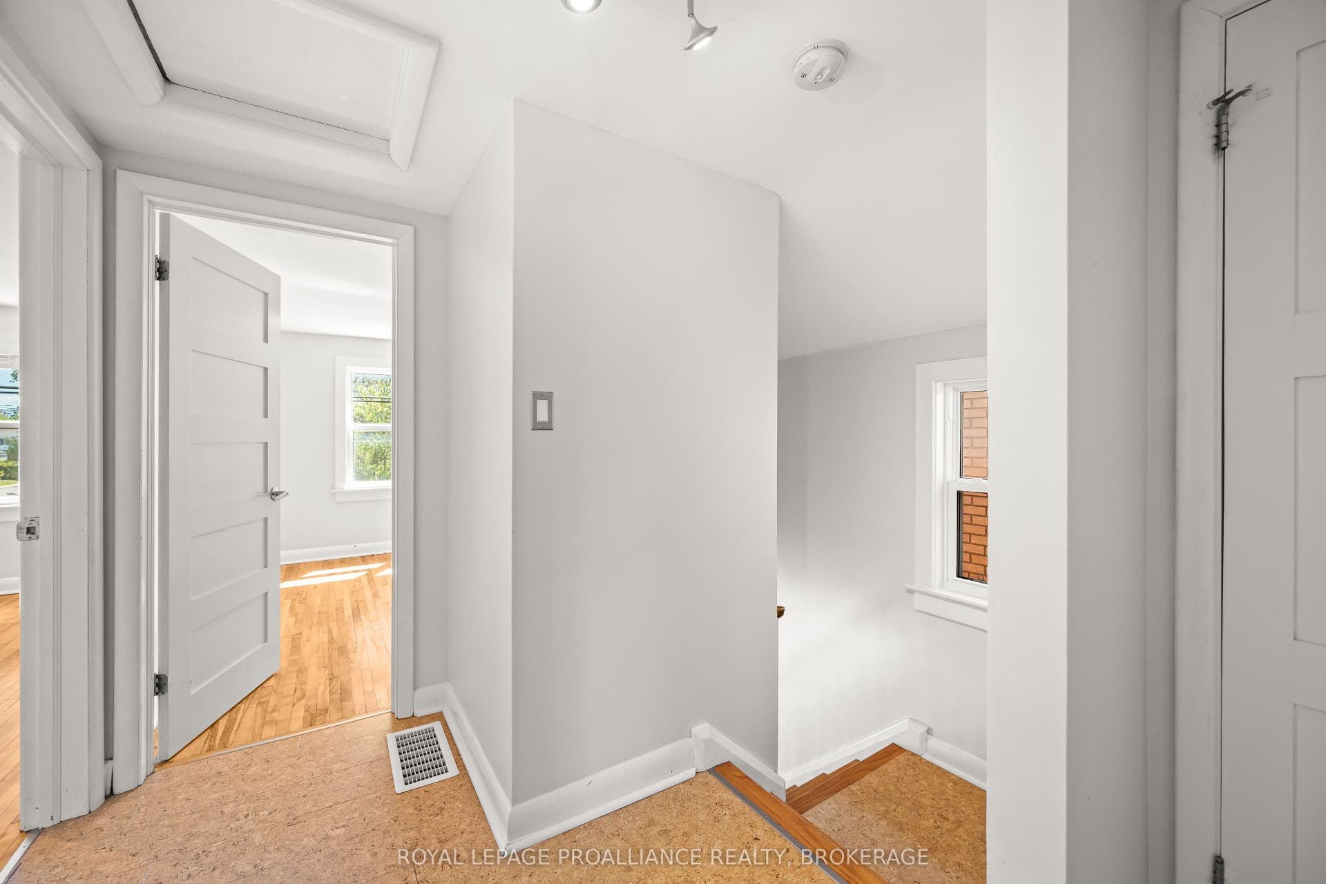 78 Regent Street, Kingston, Frontenac ON K7L 4J7