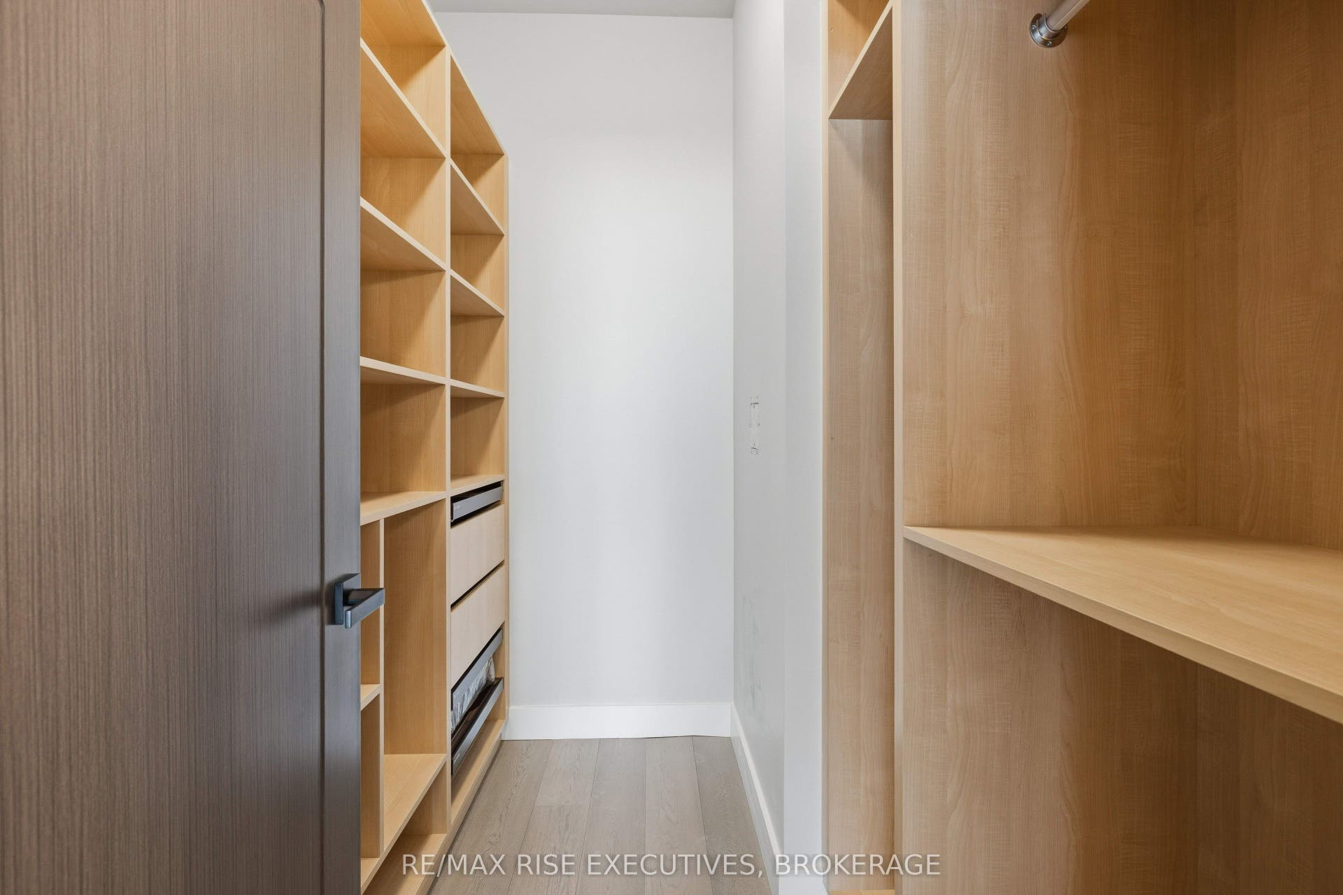 300 Skyfal Lane, #204, Kingston, Frontenac ON K7M 0L3
