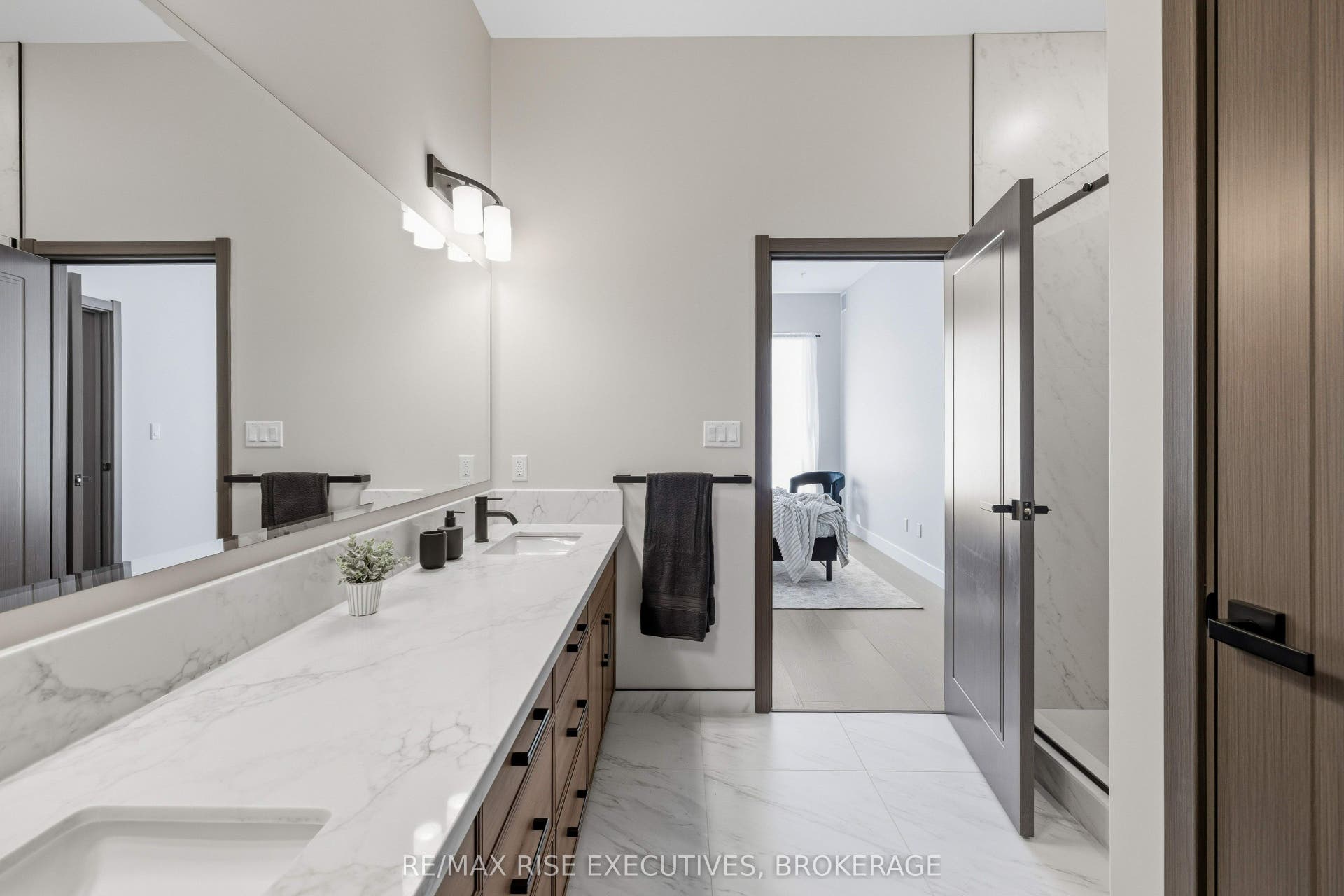 300 Skyfal Lane, #204, Kingston, Frontenac ON K7M 0L3