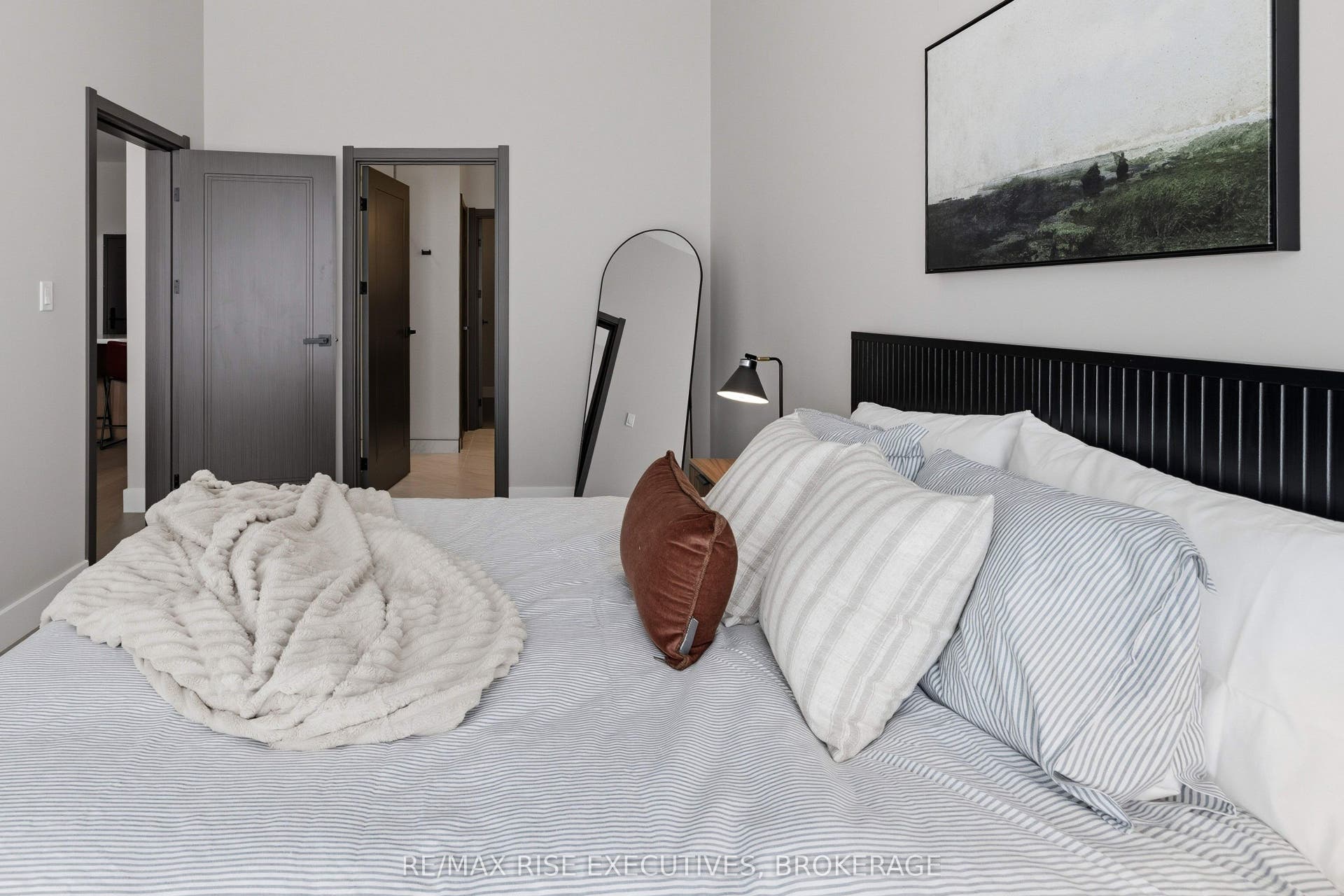 300 Skyfal Lane, #204, Kingston, Frontenac ON K7M 0L3