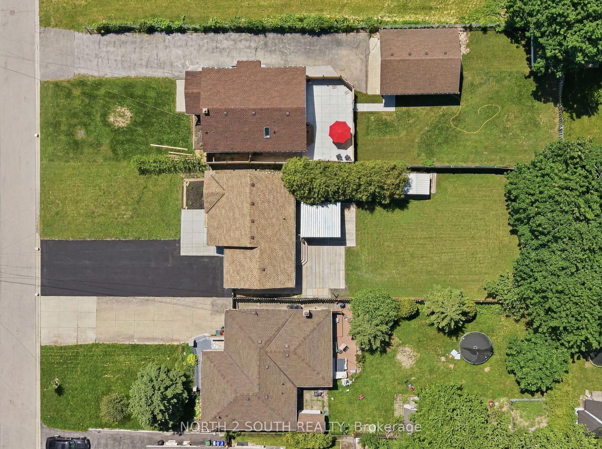 63 Chester Road, Hamilton, Hamilton ON L8E 1Y1 63 Chester Road, Hamilton, Hamilton ON L8E 1Y1