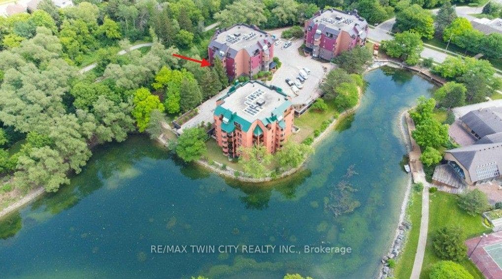 52 Blue Springs Drive, #32, Waterloo, Waterloo ON N2J 4M4 52 Blue Springs Drive, #32, Waterloo, Waterloo ON N2J 4M4
