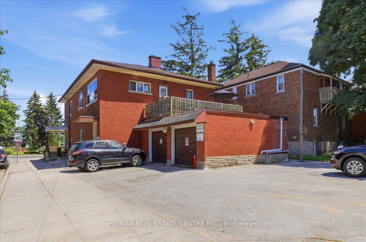 744 Queen Street S, Kitchener, Waterloo ON N2M 1A4 744 Queen Street S, Kitchener, Waterloo ON N2M 1A4
