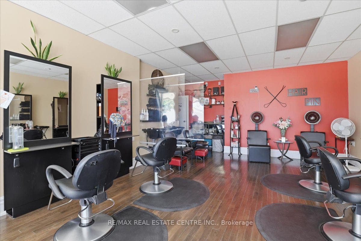 744 Queen Street S, Kitchener, Waterloo ON N2M 1A4 744 Queen Street S, Kitchener, Waterloo ON N2M 1A4