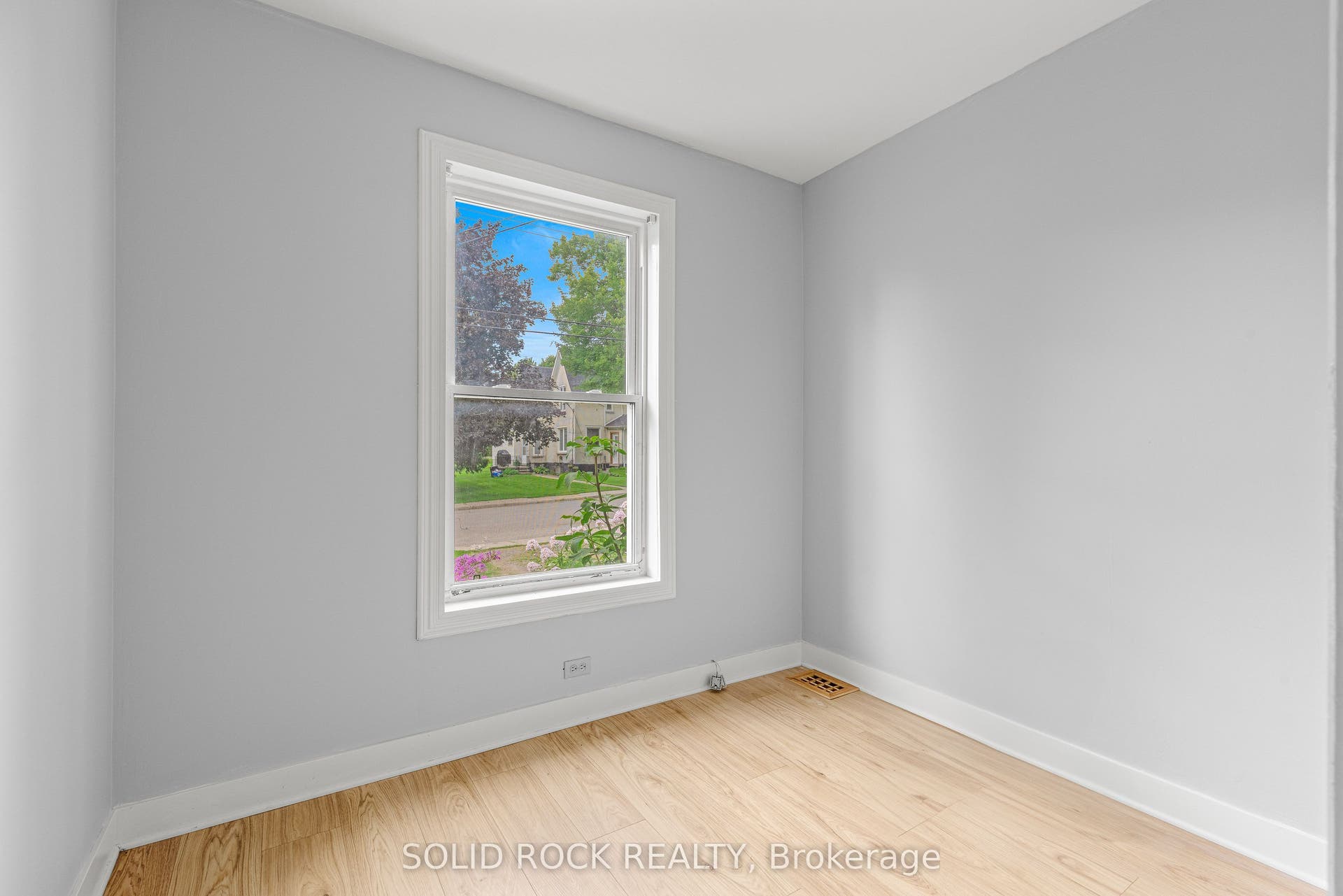 Main level office/den could be bdrm/bath/lndry