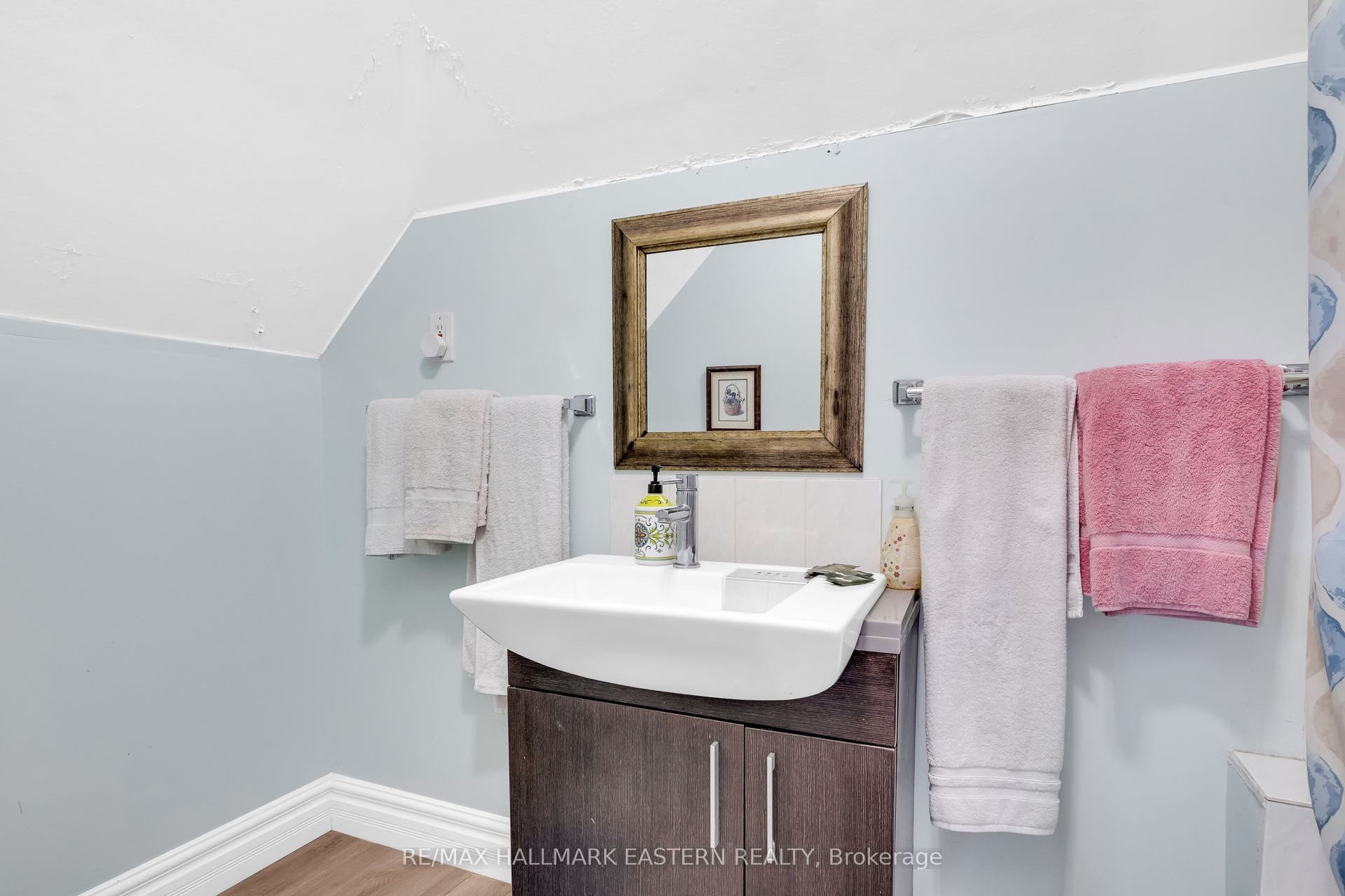 29 Bursthall Street, Marmora And Lake, Hastings ON K0K 2M0 SHARED BATH 3rd Flr