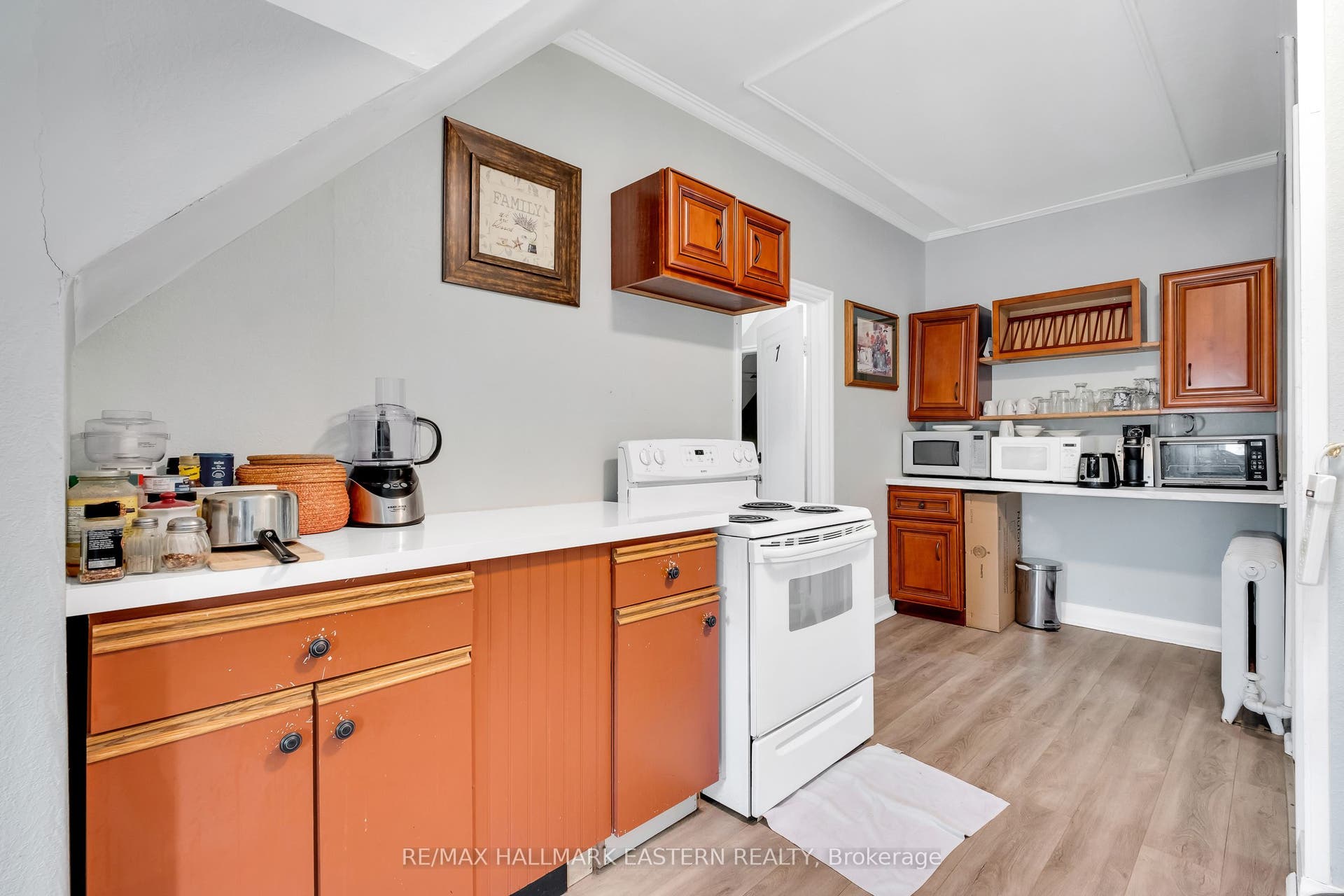 29 Bursthall Street, Marmora And Lake, Hastings ON K0K 2M0 3rd Flr COMMON KITCHEN
