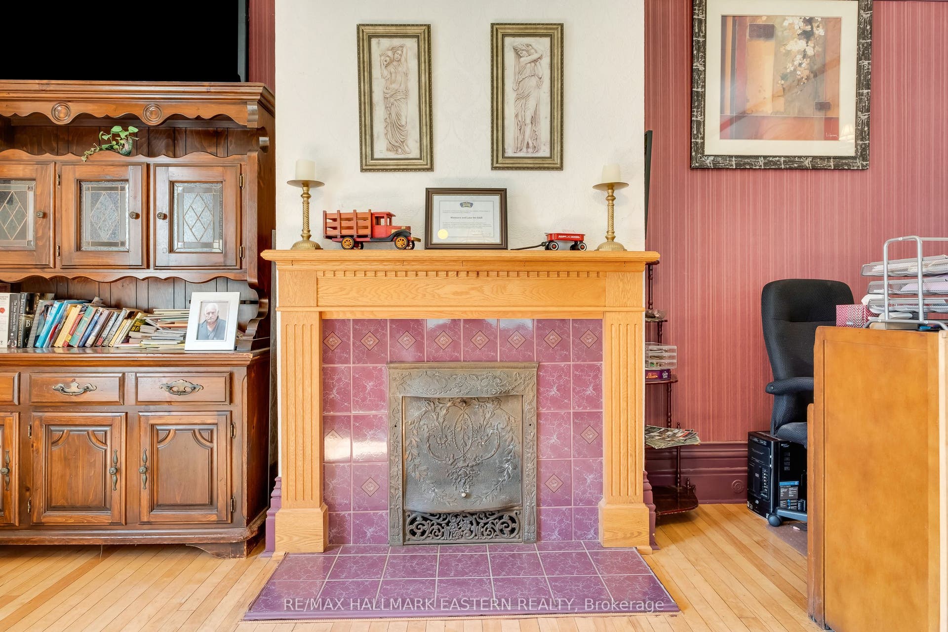 29 Bursthall Street, Marmora And Lake, Hastings ON K0K 2M0 FIREPLACE IN RECEPTION