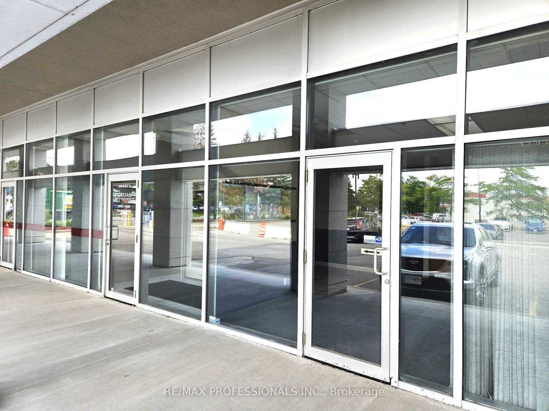 649 Scottsdale Drive, #2B, Guelph, Wellington ON N1G 4T7 649 Scottsdale Drive, #2B, Guelph, Wellington ON N1G 4T7