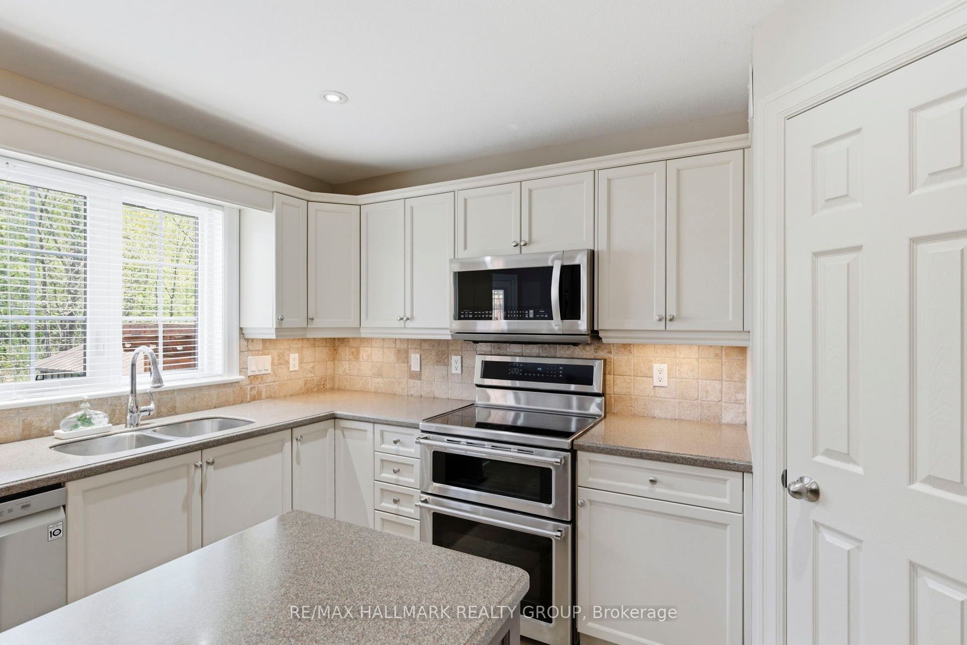 1021 Kingswood Street, Brockville, Leeds And Grenville ON K6V 7G1
