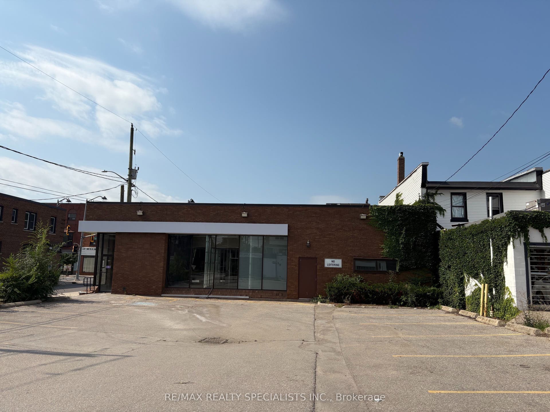 699 King Street E, #Bsmt, Cambridge, Waterloo ON N3H 3N7 699 King Street E, #Bsmt, Cambridge, Waterloo ON N3H 3N7
