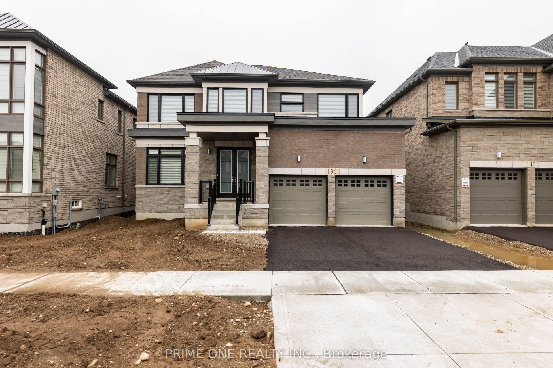 136 Blacklock Street, Cambridge, Waterloo ON N1S 0E3 136 Blacklock Street, Cambridge, Waterloo ON N1S 0E3