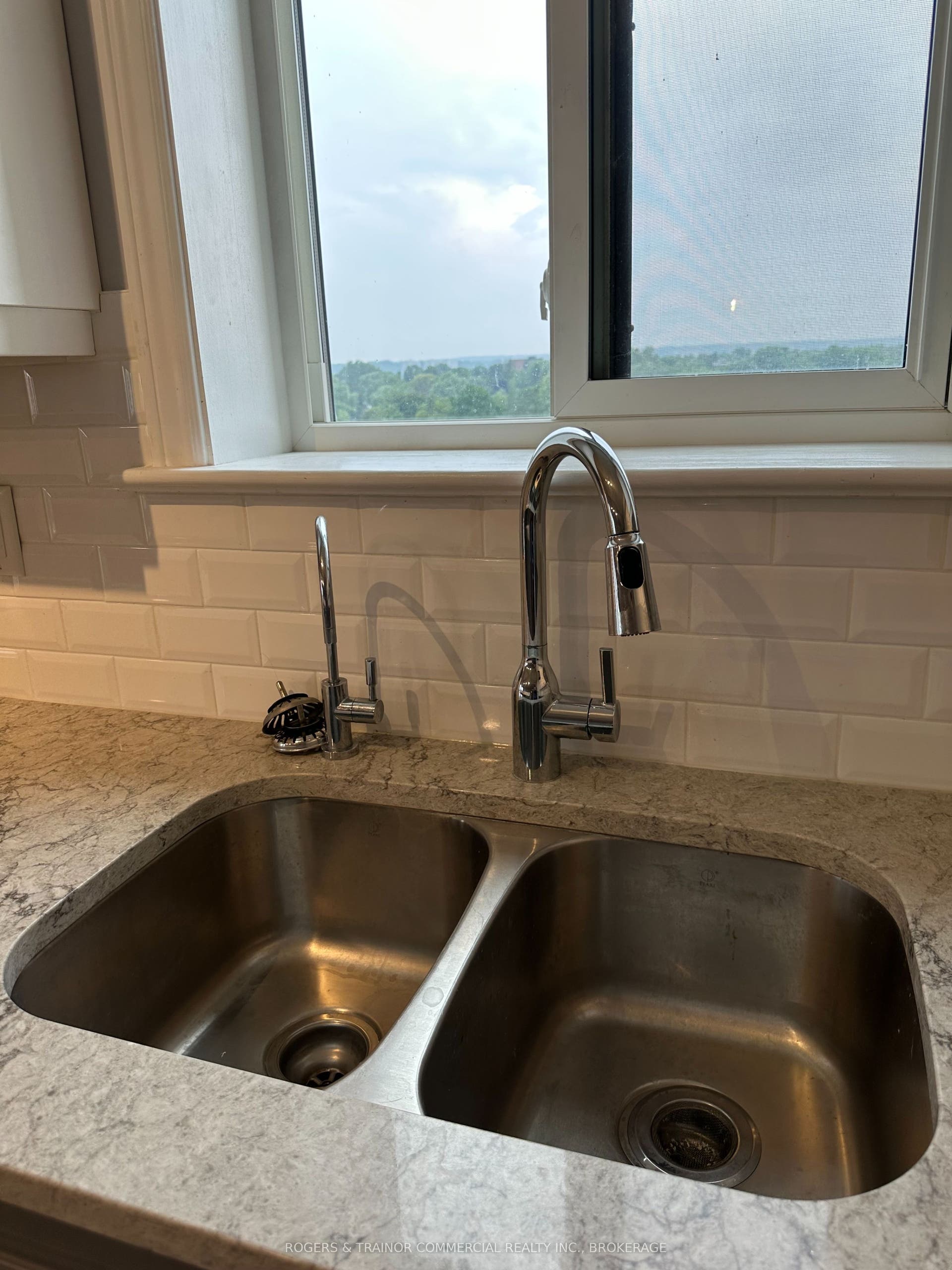 257 Bath Road, #905, Kingston, Frontenac ON K7M 7T3 257 Bath Road, #905, Kingston, Frontenac ON K7M 7T3