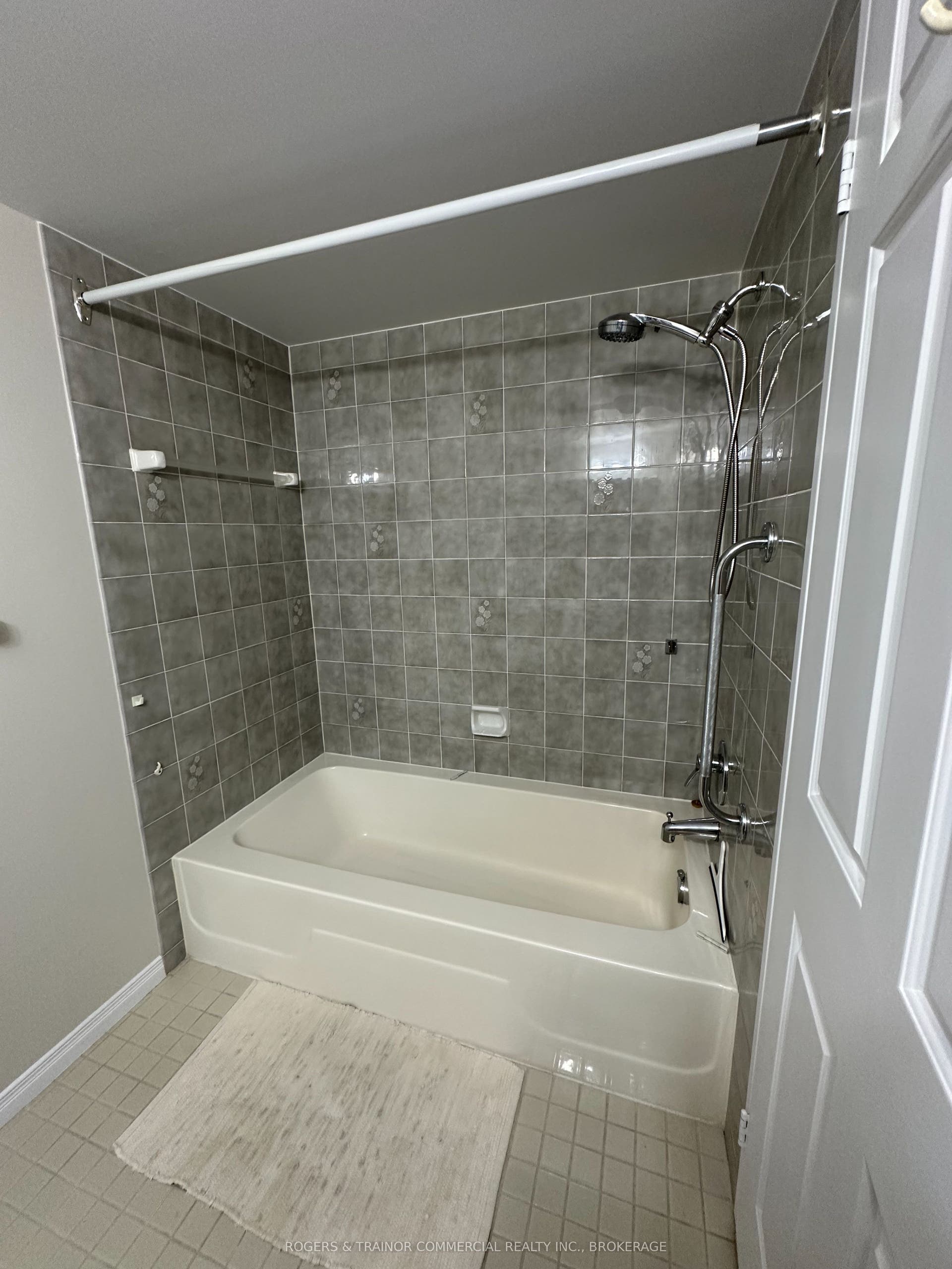 257 Bath Road, #905, Kingston, Frontenac ON K7M 7T3 257 Bath Road, #905, Kingston, Frontenac ON K7M 7T3