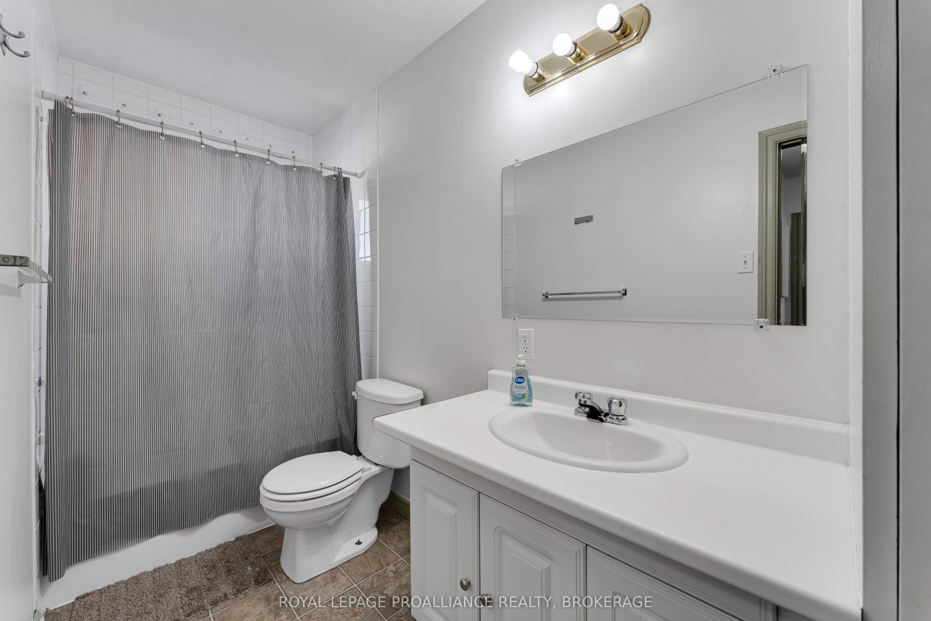 153-155 Brock Street, Kingston, Frontenac ON K7L 1S2
