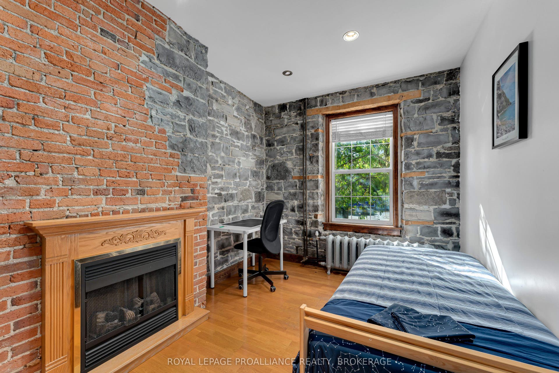 153-155 Brock Street, Kingston, Frontenac ON K7L 1S2