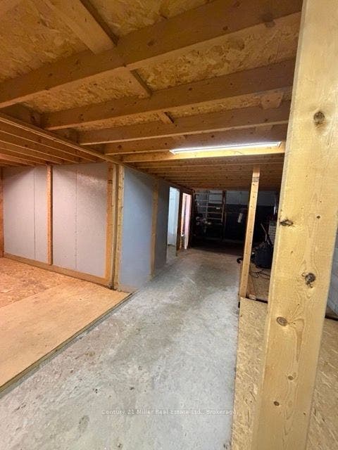 634 Colby Drive, #9, Waterloo, Waterloo ON N2V 1A2 Hallway