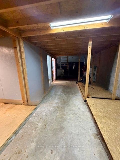 634 Colby Drive, #9, Waterloo, Waterloo ON N2V 1A2 Hallway to work area