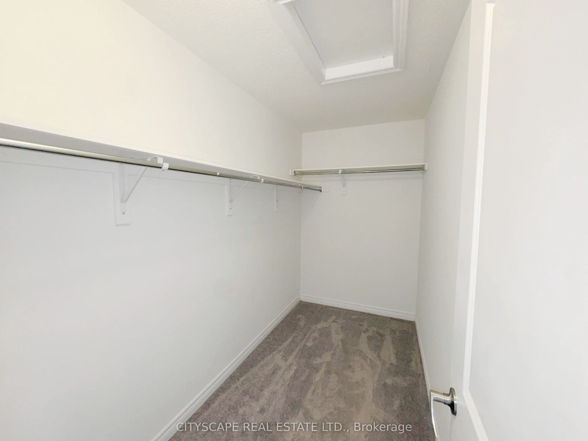 259 Rea Drive, Centre Wellington, Wellington ON N1M 2W3 Primary Bedroom Walk-In-Closet