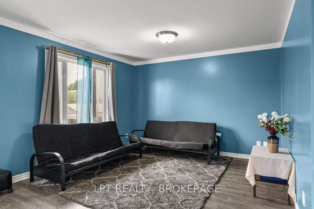 8 Wilfred Crescent, Kingston, Frontenac ON K7K 7G9 8 Wilfred Crescent, Kingston, Frontenac ON K7K 7G9
