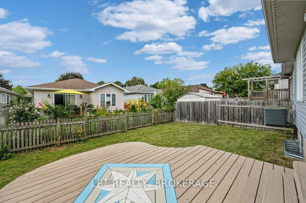 8 Wilfred Crescent, Kingston, Frontenac ON K7K 7G9 8 Wilfred Crescent, Kingston, Frontenac ON K7K 7G9