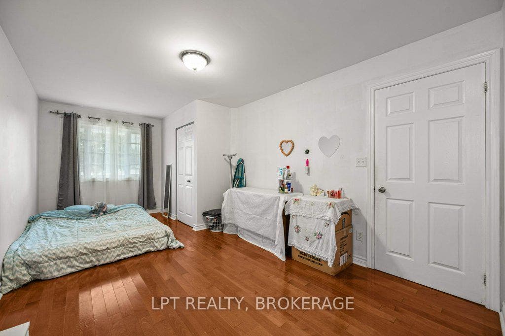8 Wilfred Crescent, Kingston, Frontenac ON K7K 7G9 8 Wilfred Crescent, Kingston, Frontenac ON K7K 7G9