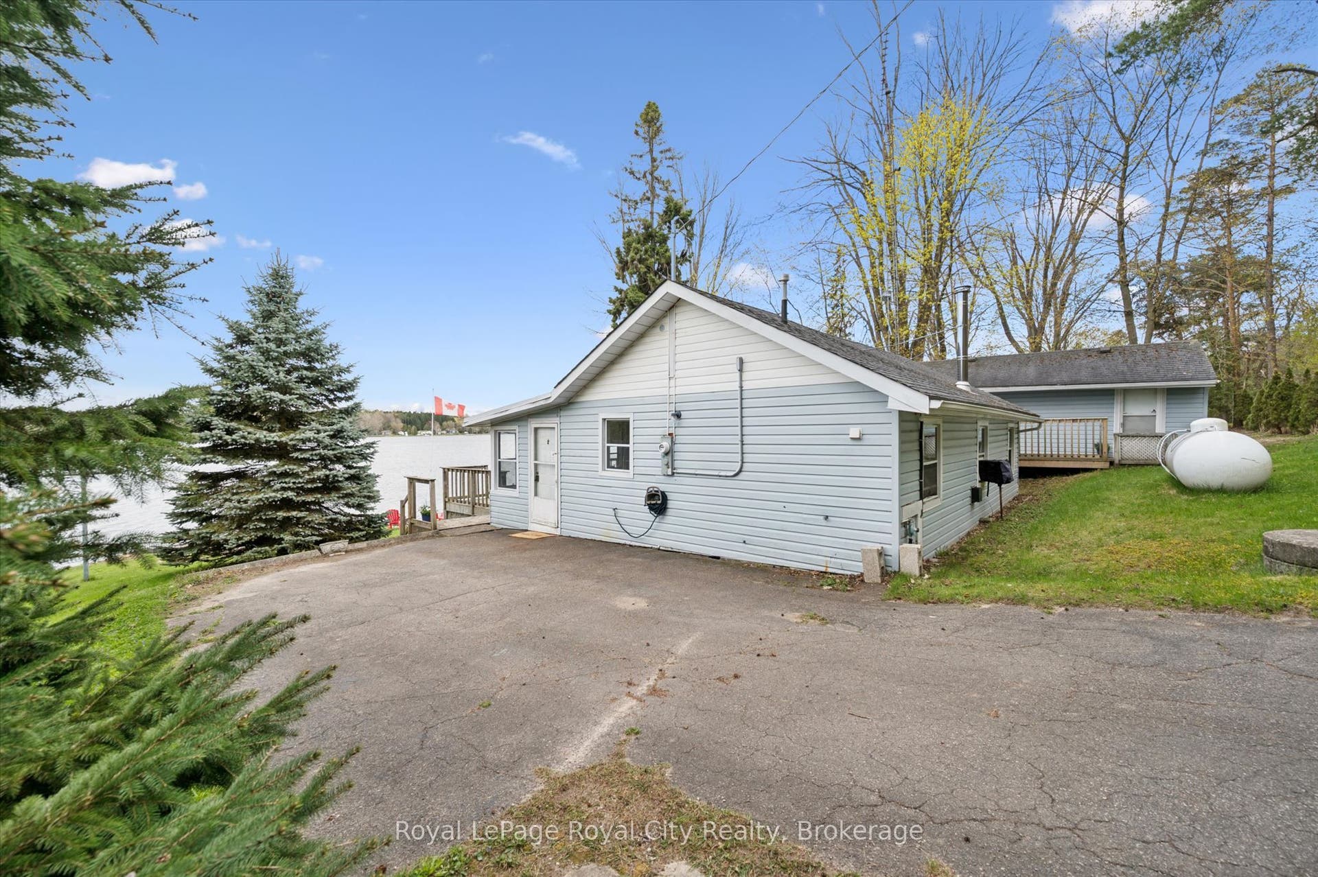 335 Third Street, Centre Wellington, Wellington ON N0B 1J0 335 Third Street, Centre Wellington, Wellington ON N0B 1J0
