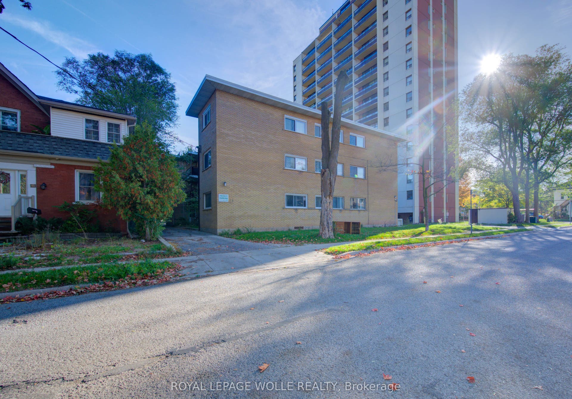 50 Gordon Avenue, Kitchener, Waterloo ON N2H 1N8 50 Gordon Avenue, Kitchener, Waterloo ON N2H 1N8