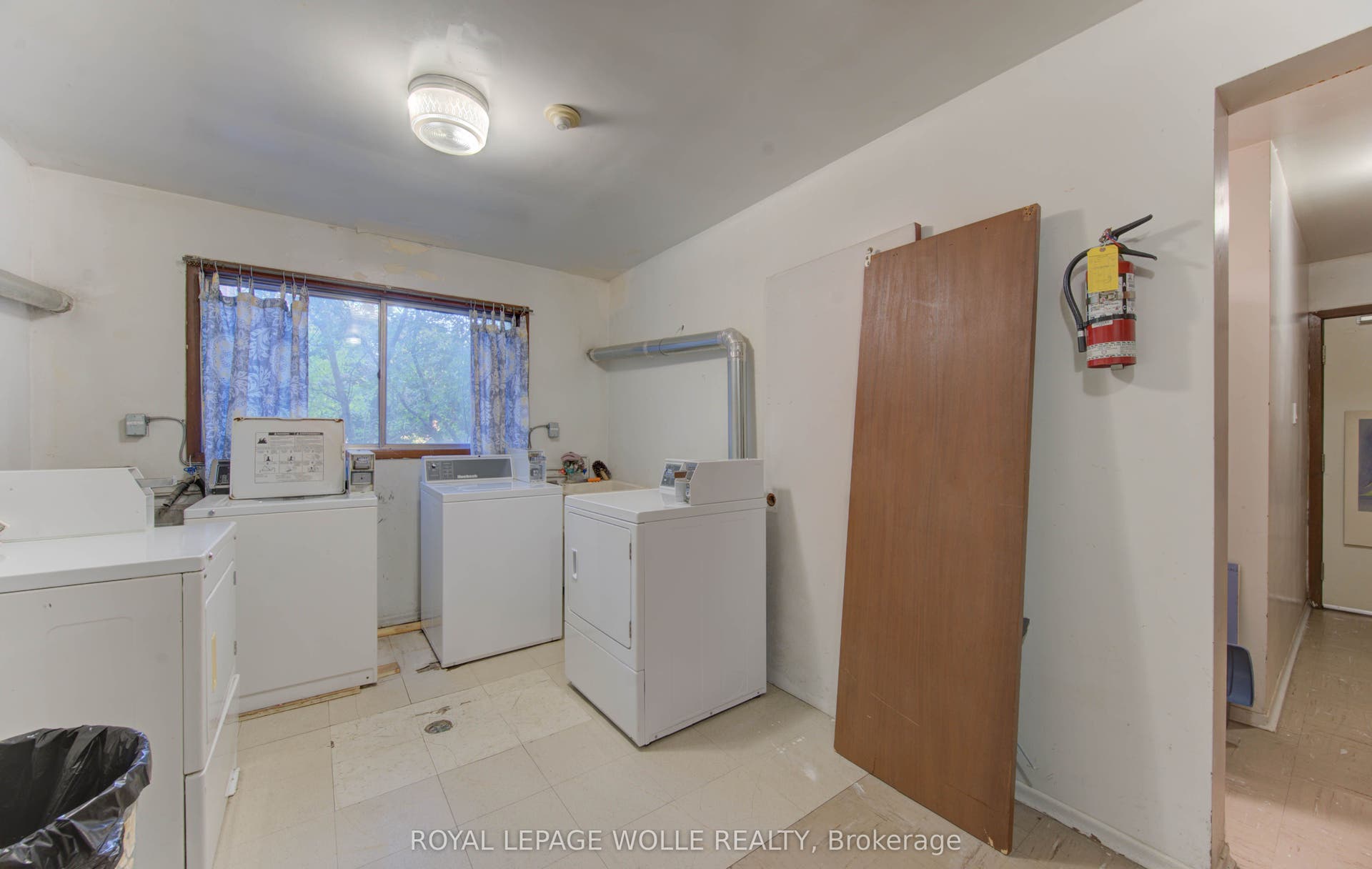 50 Gordon Avenue, Kitchener, Waterloo ON N2H 1N8 50 Gordon Avenue, Kitchener, Waterloo ON N2H 1N8