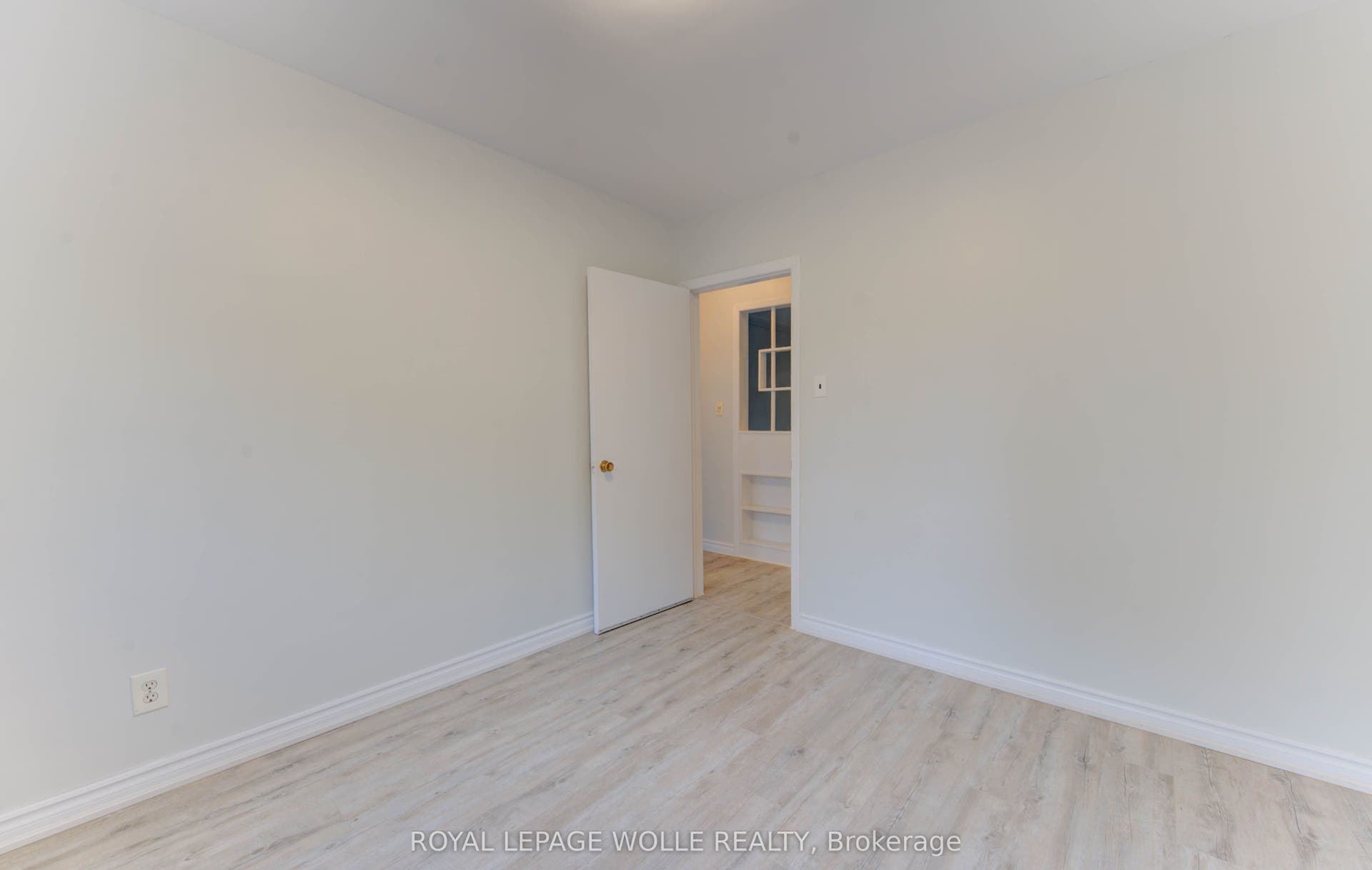 50 Gordon Avenue, Kitchener, Waterloo ON N2H 1N8 50 Gordon Avenue, Kitchener, Waterloo ON N2H 1N8