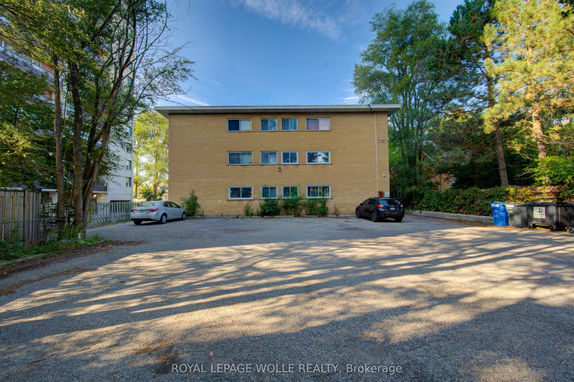 50 Gordon Avenue, Kitchener, Waterloo ON N2H 1N8 50 Gordon Avenue, Kitchener, Waterloo ON N2H 1N8