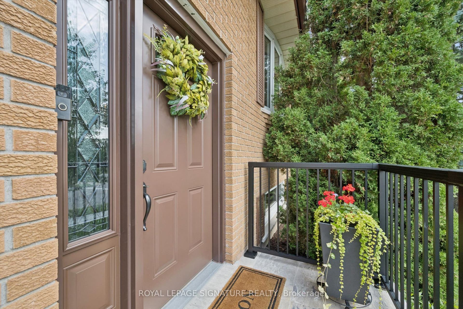 590 Fern Road, Waterloo, Waterloo ON N2V 1K6 590 Fern Road, Waterloo, Waterloo ON N2V 1K6