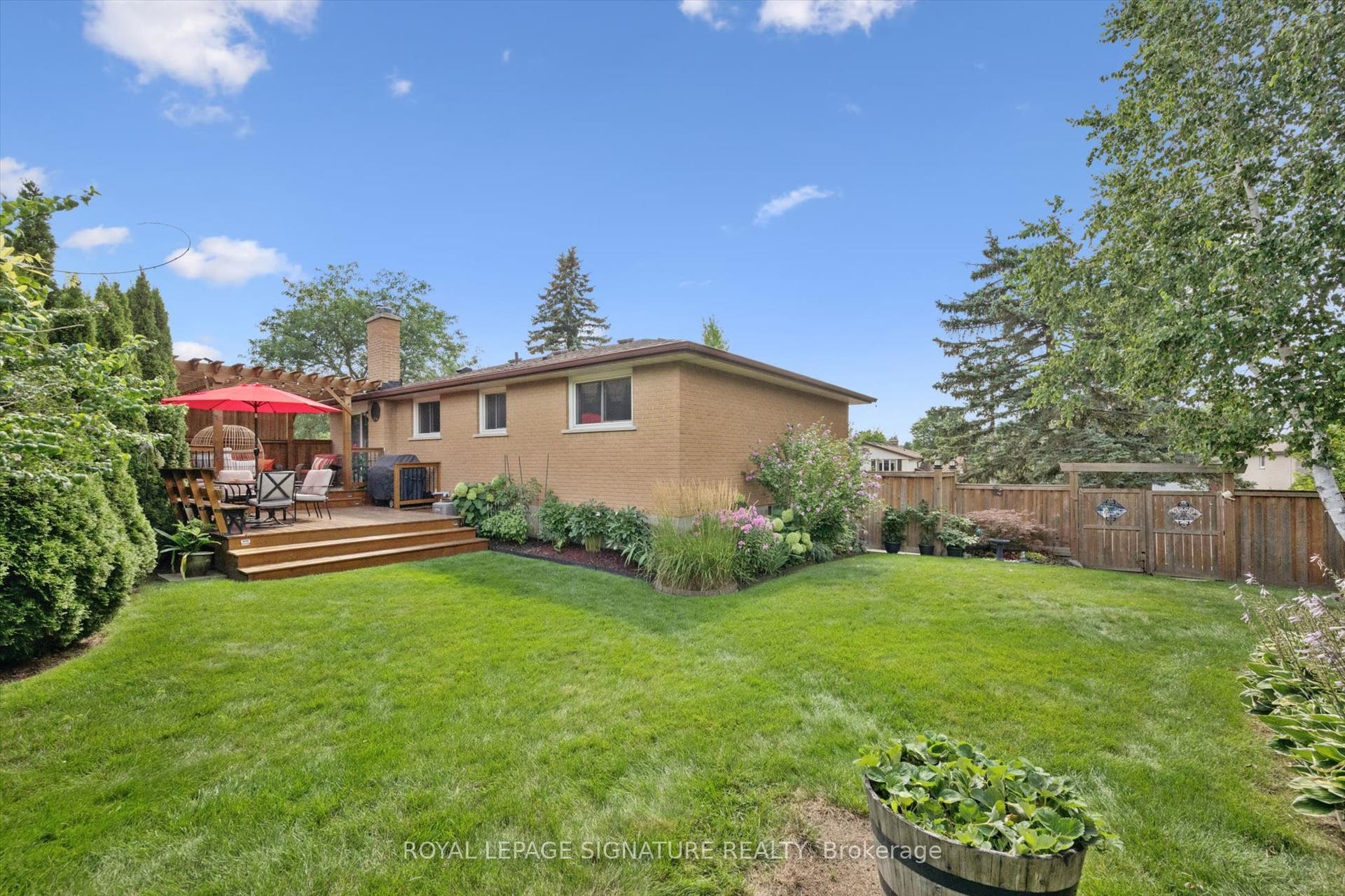 590 Fern Road, Waterloo, Waterloo ON N2V 1K6 590 Fern Road, Waterloo, Waterloo ON N2V 1K6