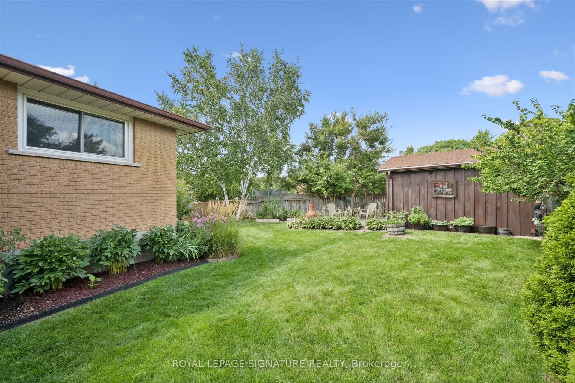 590 Fern Road, Waterloo, Waterloo ON N2V 1K6 590 Fern Road, Waterloo, Waterloo ON N2V 1K6