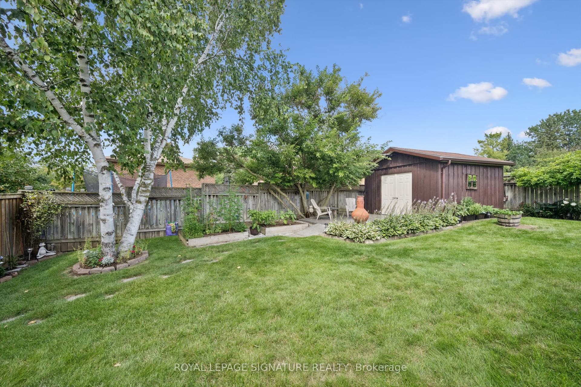 590 Fern Road, Waterloo, Waterloo ON N2V 1K6 590 Fern Road, Waterloo, Waterloo ON N2V 1K6
