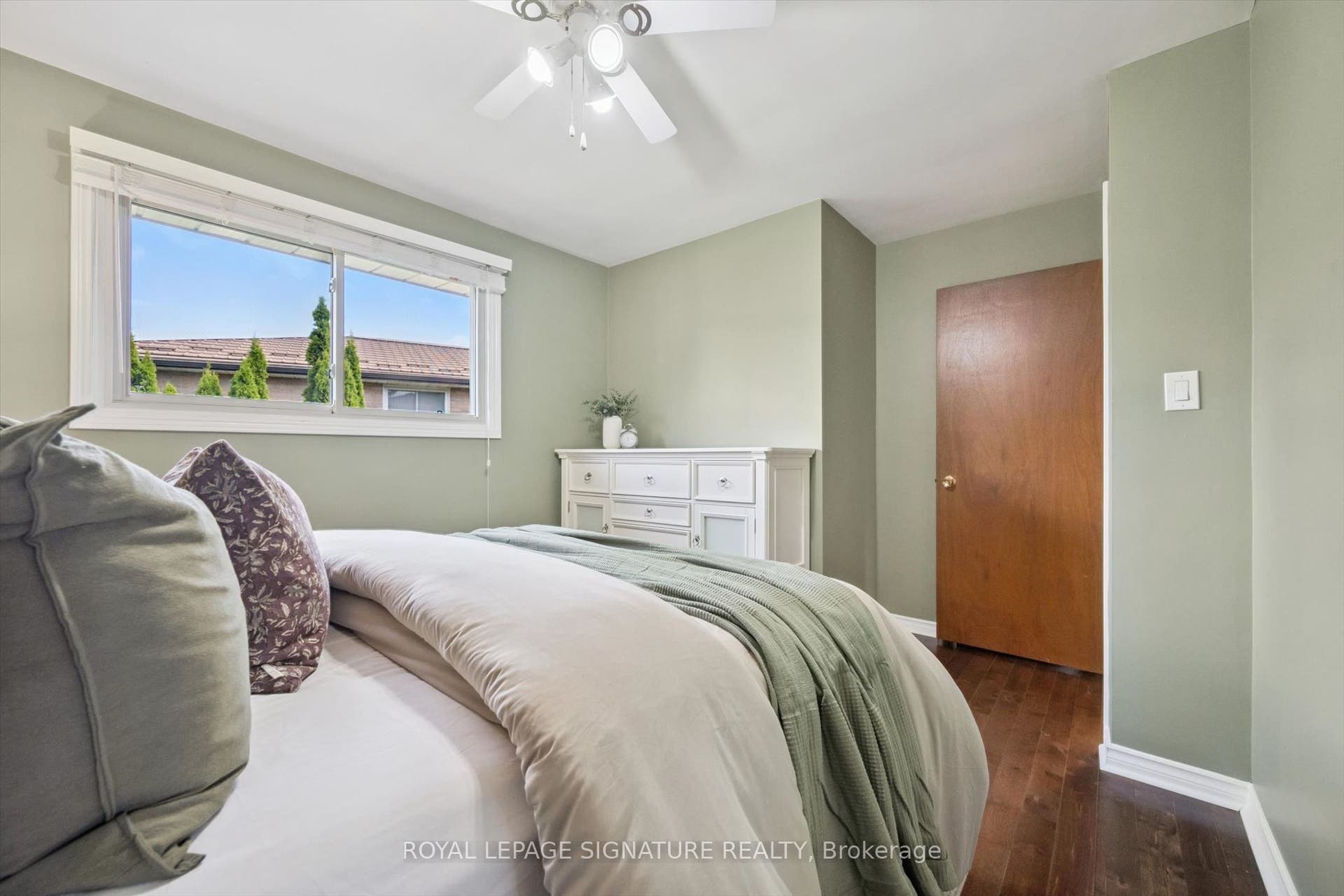 590 Fern Road, Waterloo, Waterloo ON N2V 1K6 590 Fern Road, Waterloo, Waterloo ON N2V 1K6