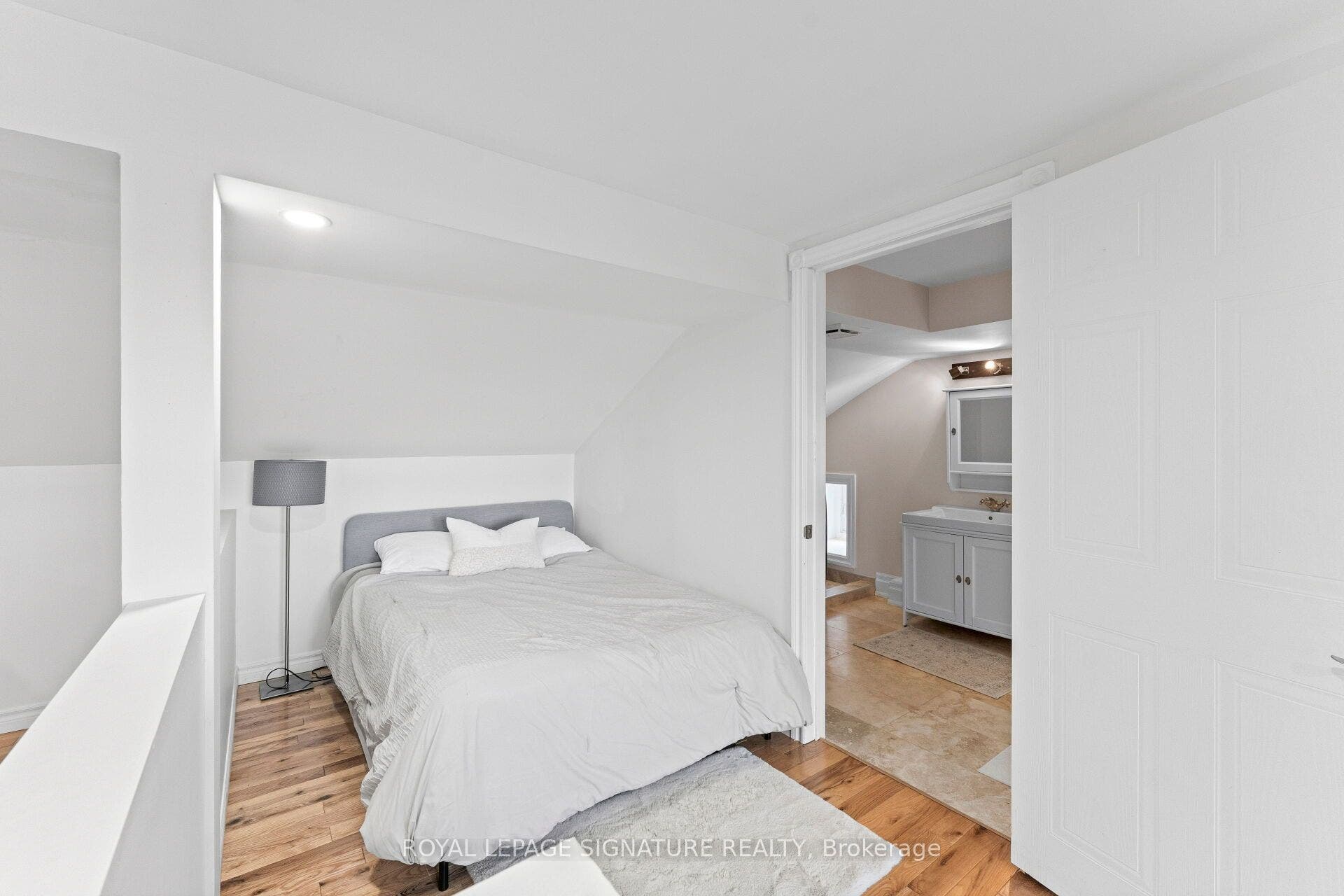164 Fisher Mills Road, Cambridge, Waterloo ON N3C 1E2