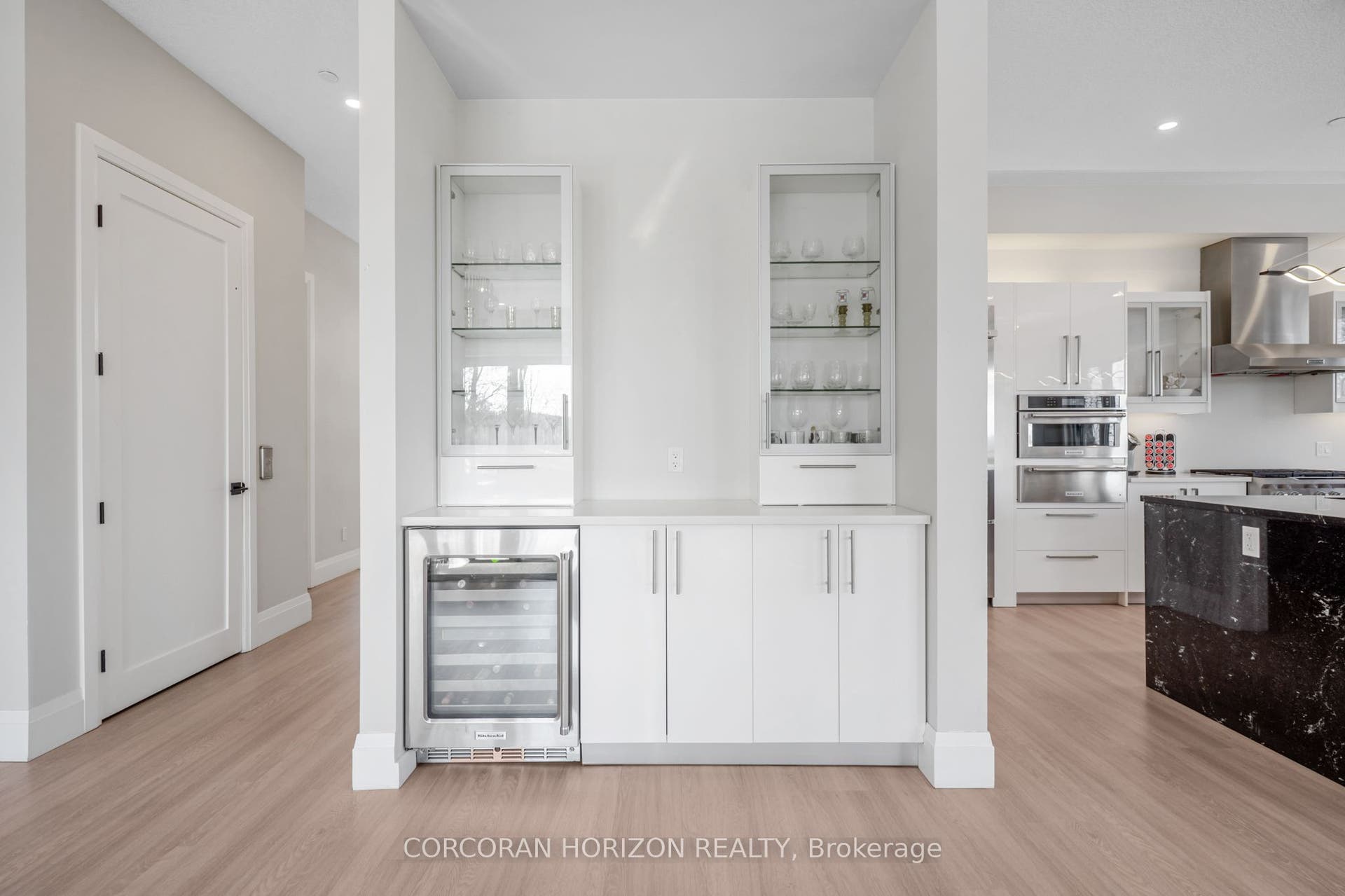 111 Grand Ridge Drive, Cambridge, Waterloo ON N1S 4E4 111 Grand Ridge Drive, Cambridge, Waterloo ON N1S 4E4