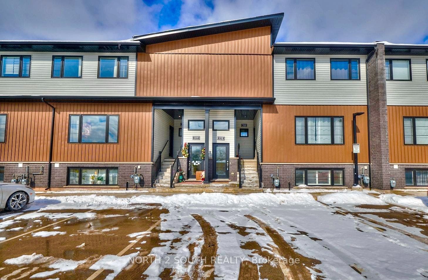 6591 Montrose Road, #108, Niagara Falls, Niagara ON L2H 1M3 6591 Montrose Road, #108, Niagara Falls, Niagara ON L2H 1M3