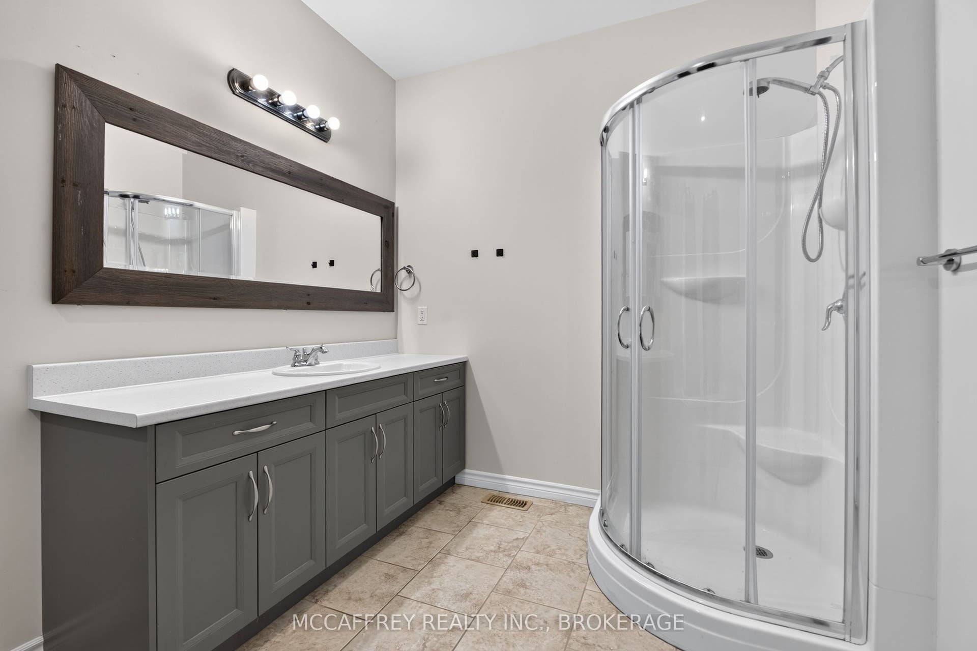 1286 Carfa Crescent, Kingston, Frontenac ON K7P 0M8 1286 Carfa Crescent, Kingston, Frontenac ON K7P 0M8