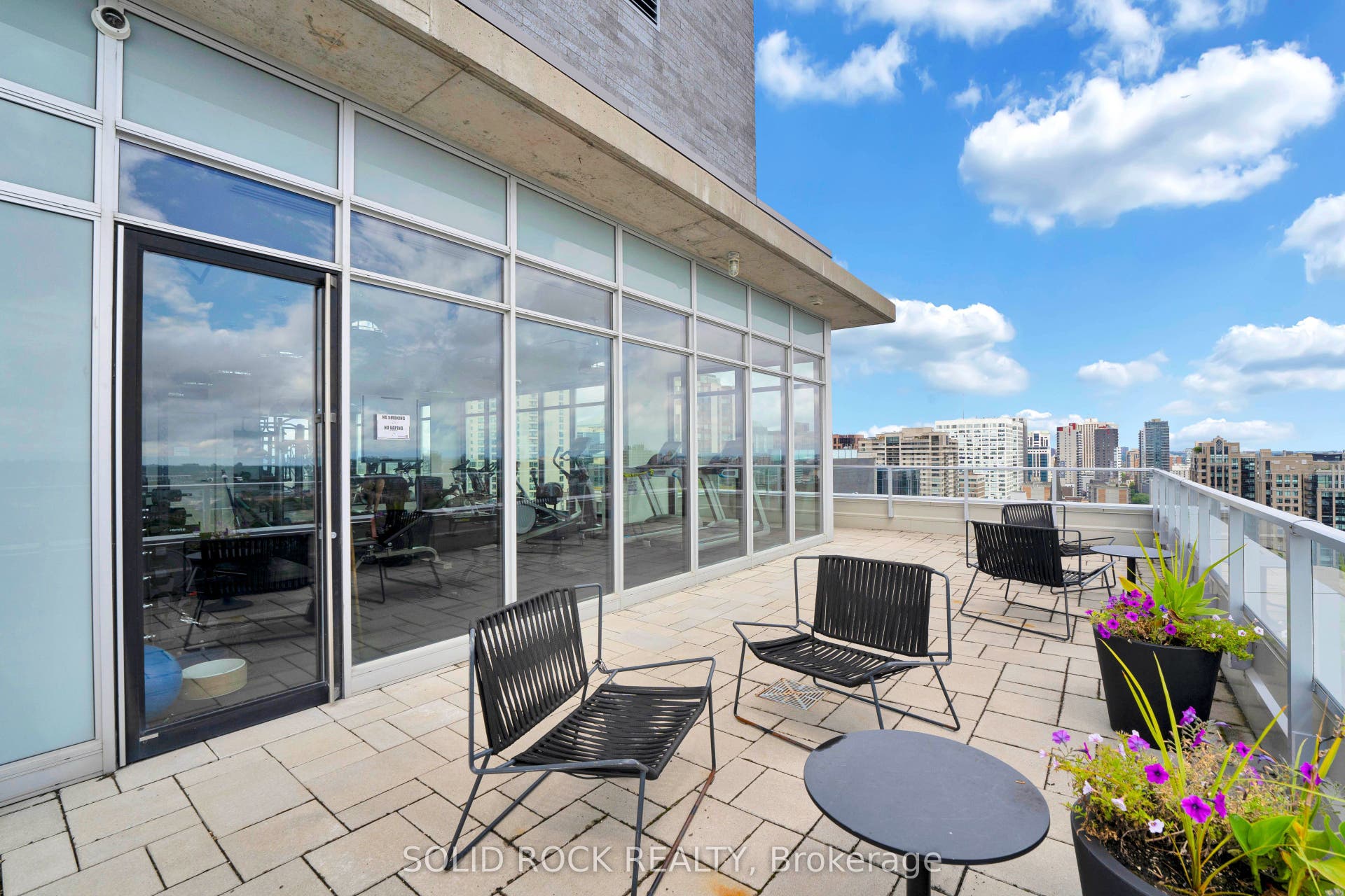 255 Bay Street, #309, Ottawa Centre, Ottawa ON K1R 0C5