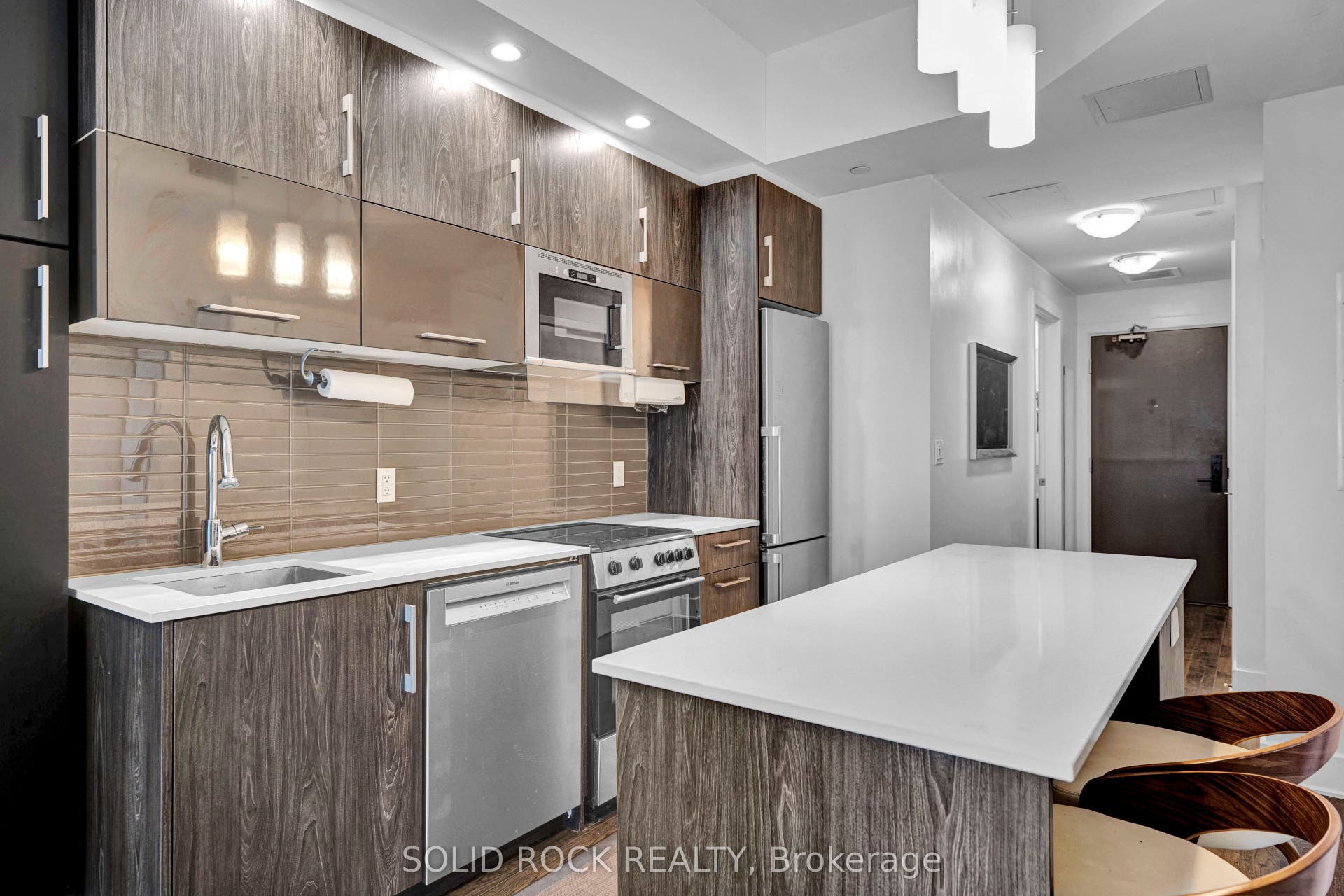 255 Bay Street, #309, Ottawa Centre, Ottawa ON K1R 0C5