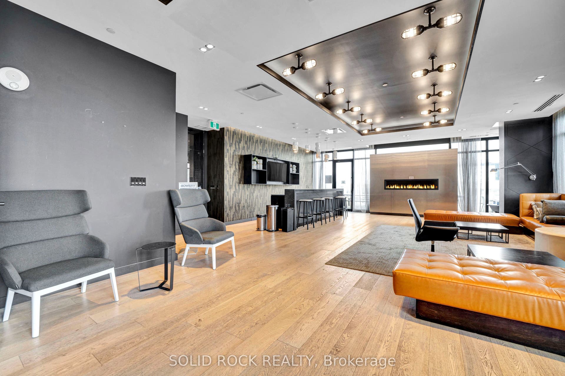 255 Bay Street, #309, Ottawa Centre, Ottawa ON K1R 0C5