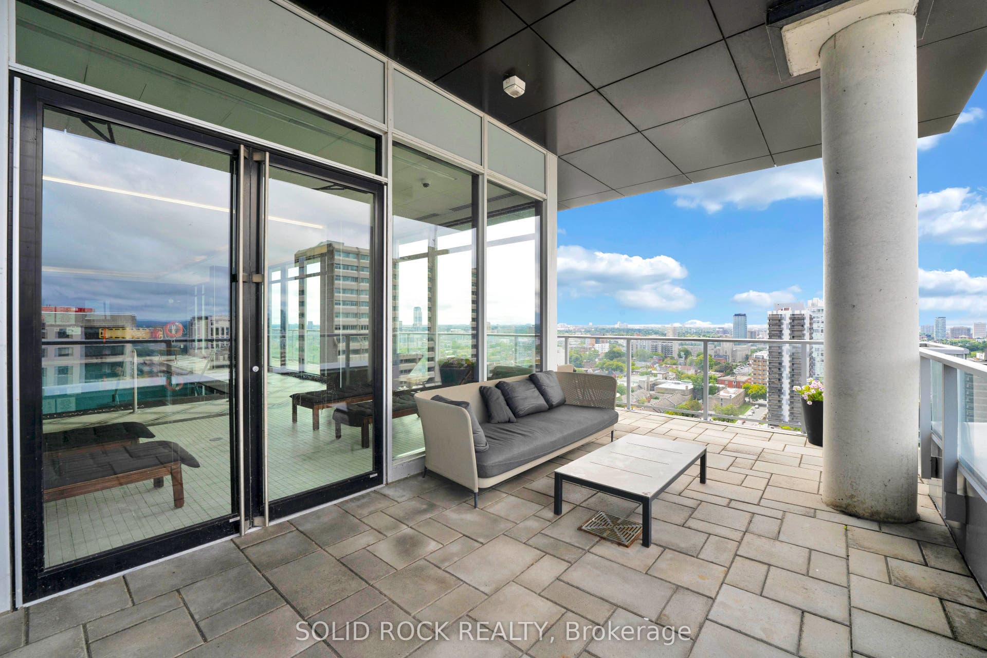 255 Bay Street, #309, Ottawa Centre, Ottawa ON K1R 0C5