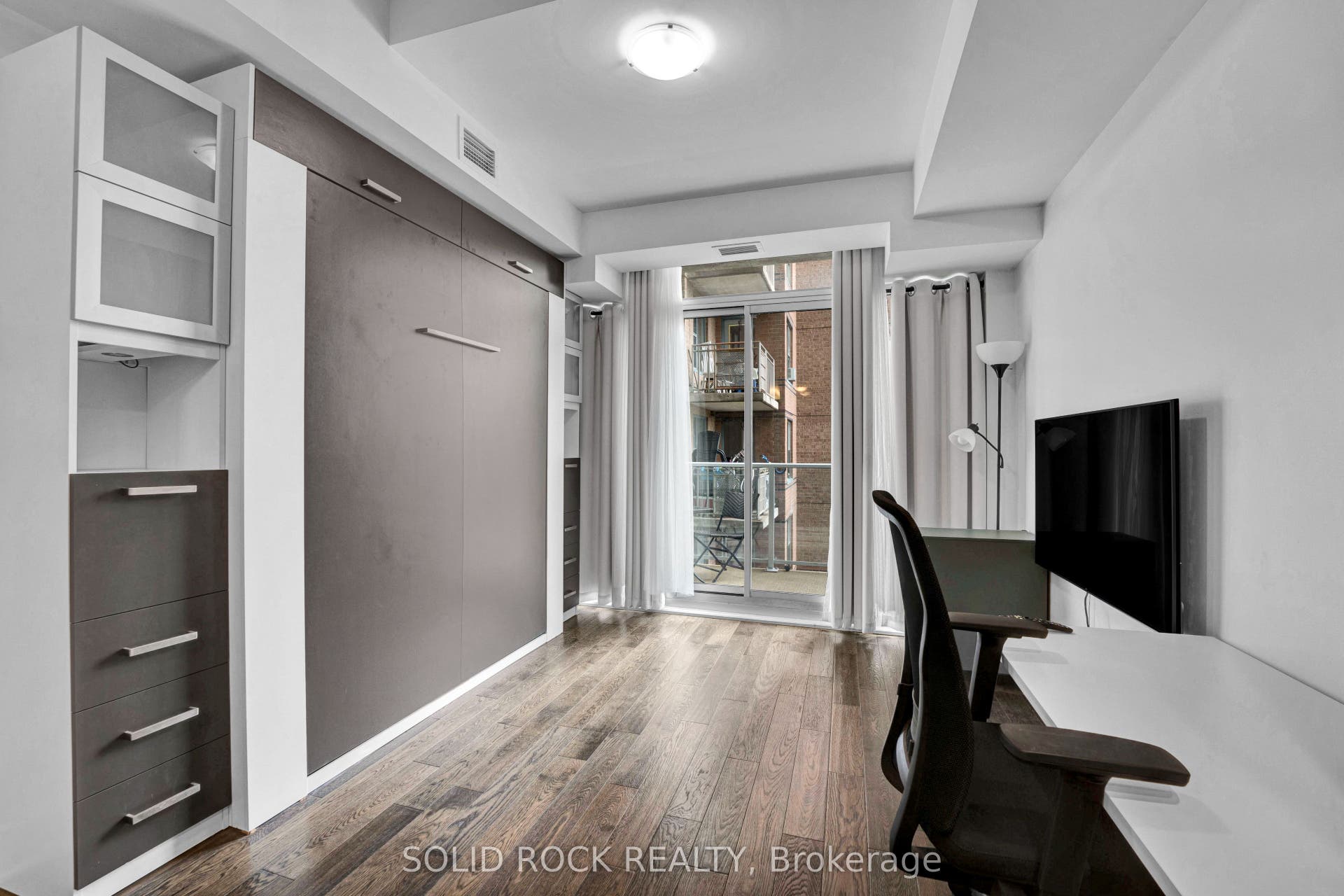 255 Bay Street, #309, Ottawa Centre, Ottawa ON K1R 0C5