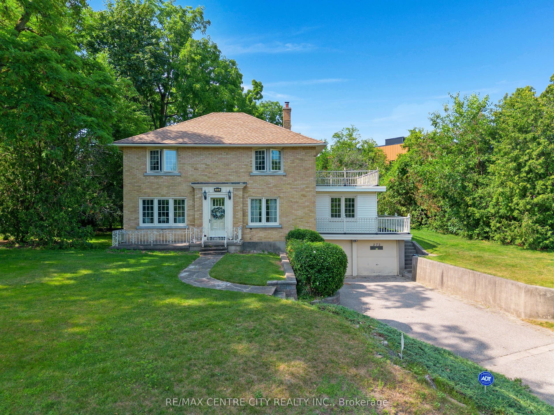 272 Sheldon Avenue N, Kitchener, Waterloo ON N2A 1G7 272 Sheldon Avenue N, Kitchener, Waterloo ON N2A 1G7