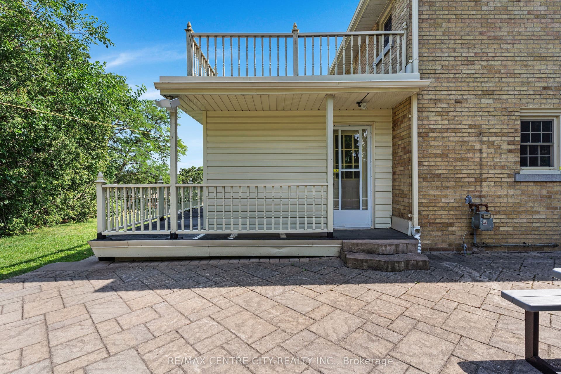 272 Sheldon Avenue N, Kitchener, Waterloo ON N2A 1G7 272 Sheldon Avenue N, Kitchener, Waterloo ON N2A 1G7